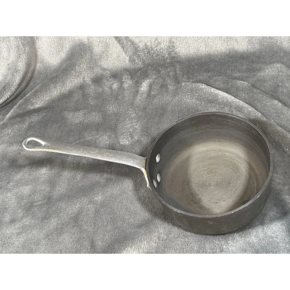 N/A aluminum saucepan